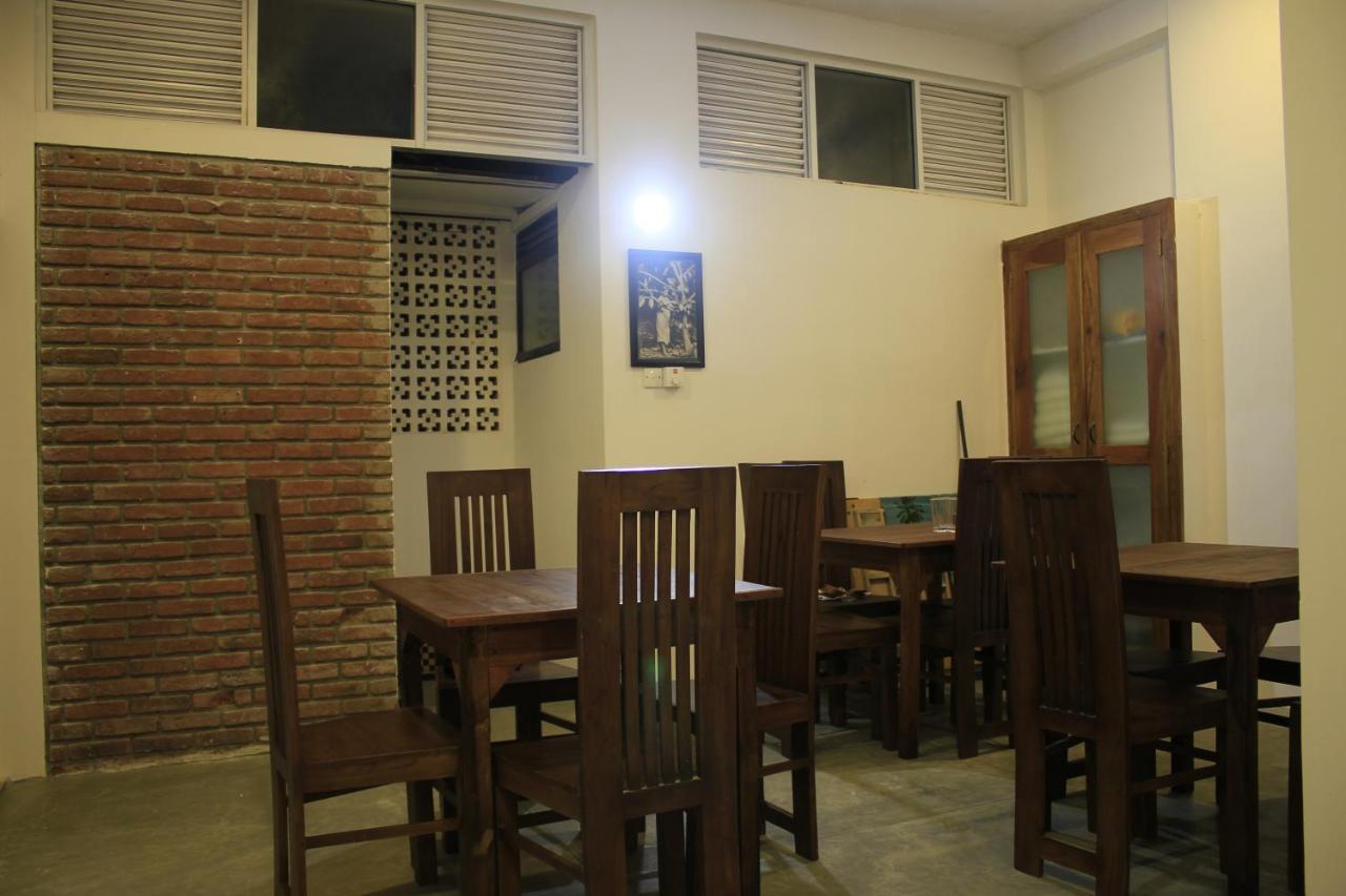 Hotel Bienvenido Madiha Polhena Exterior foto